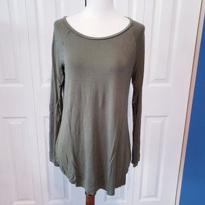 ☀️ 4/$25 … AE Soft and Sexy Tee